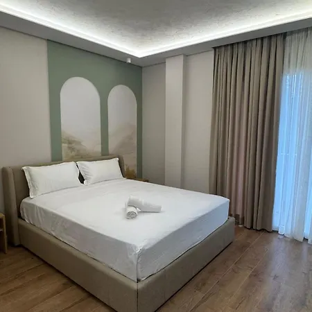 Zena Seaside Hotel *